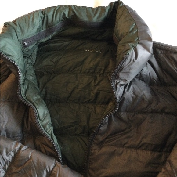 Tumi Convertible Puffer jacket - Picture 2 of 6